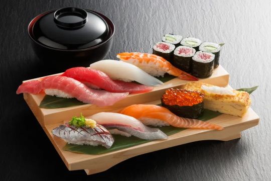 信阳日本料理加盟Logo